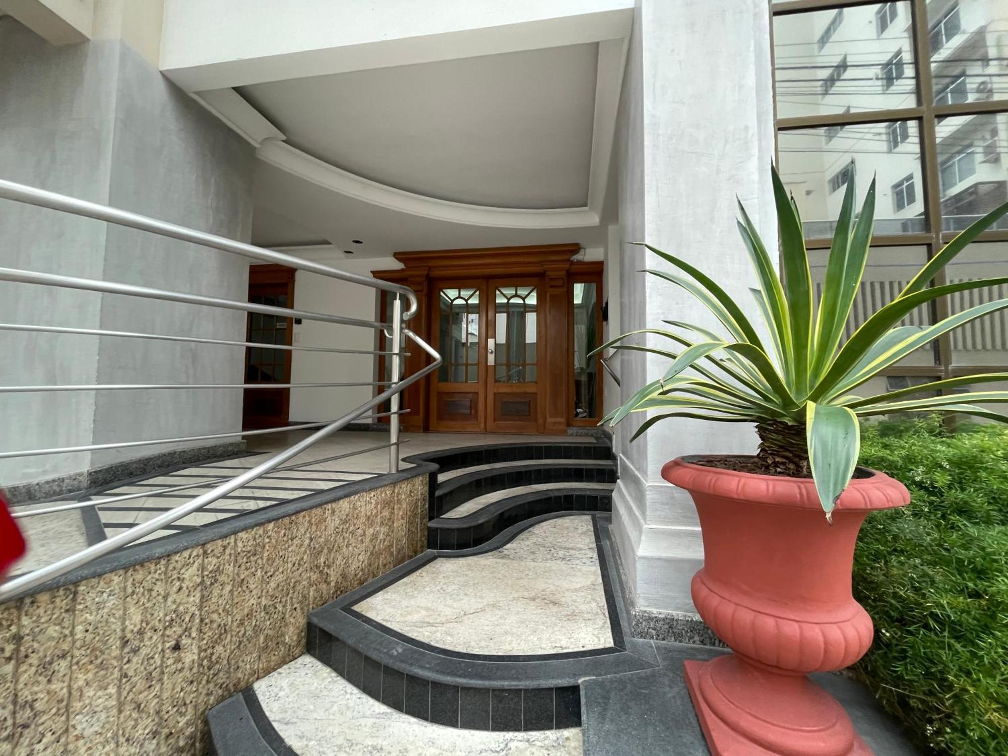Apto Pe Na Areia Com Linda Vista Da Roda Gigante Apartamento *